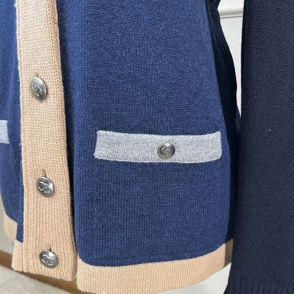Chanel 100% Cashmere Cardigan Sweater Color Block Size 40 Blue Tan Gray Buttons - Picture 4 of 16